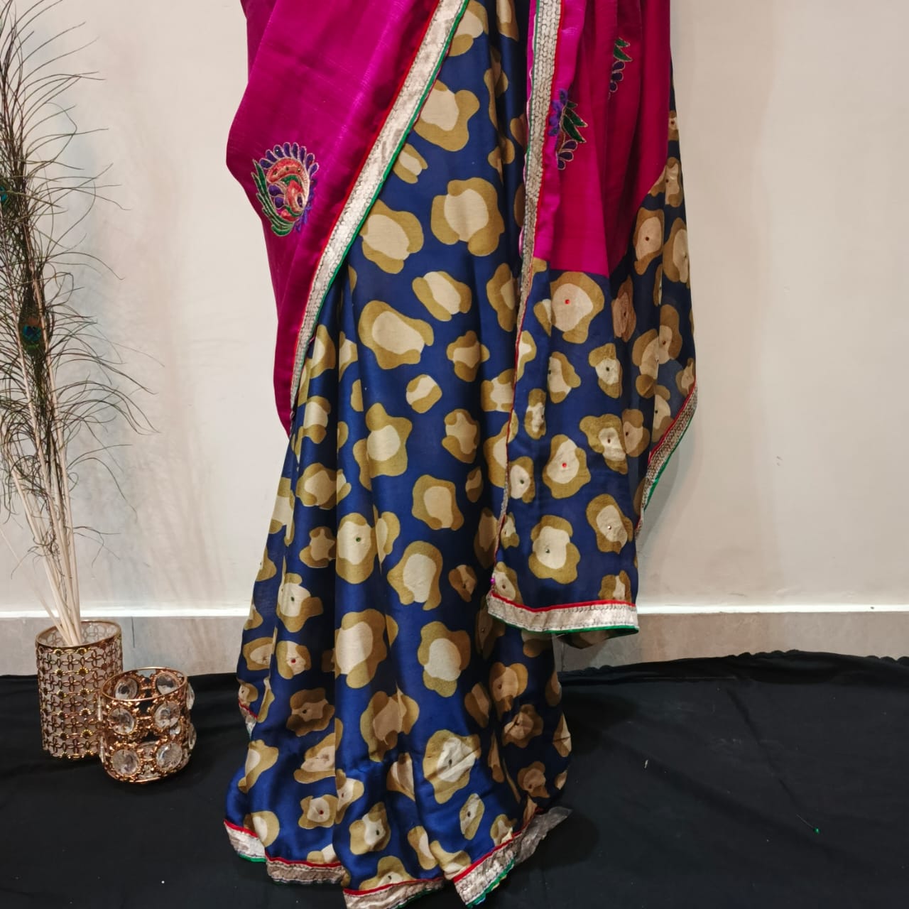 "7-Yard Silk Saree with Dual Tone Design – Magenta Embroidered Pallu & Blue-Gold Printed Base"