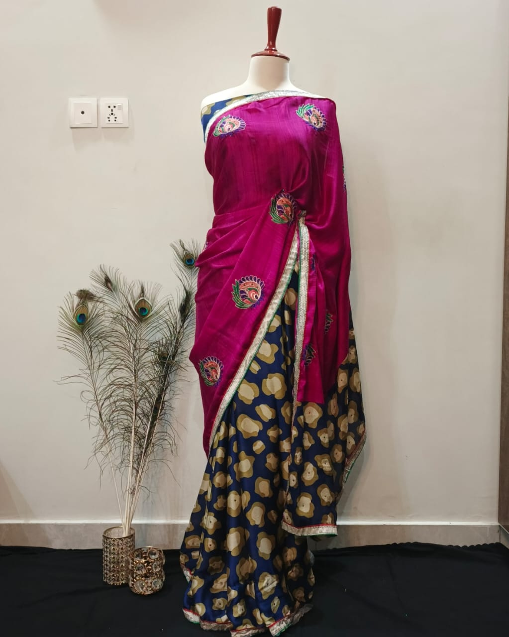 "7-Yard Silk Saree with Dual Tone Design – Magenta Embroidered Pallu & Blue-Gold Printed Base"
