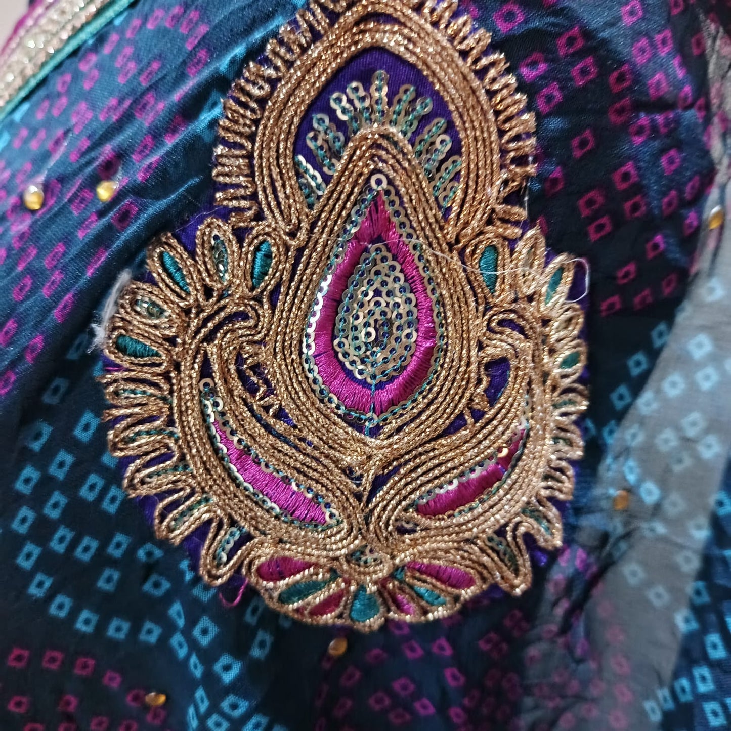 Royal Blue Chunri Saree with Zari and Thread Embroidery